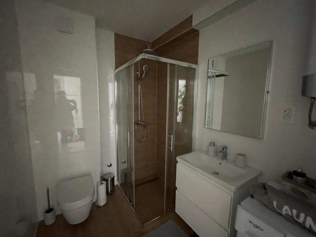 Galeria Apartment Podstrana Bagian luar foto