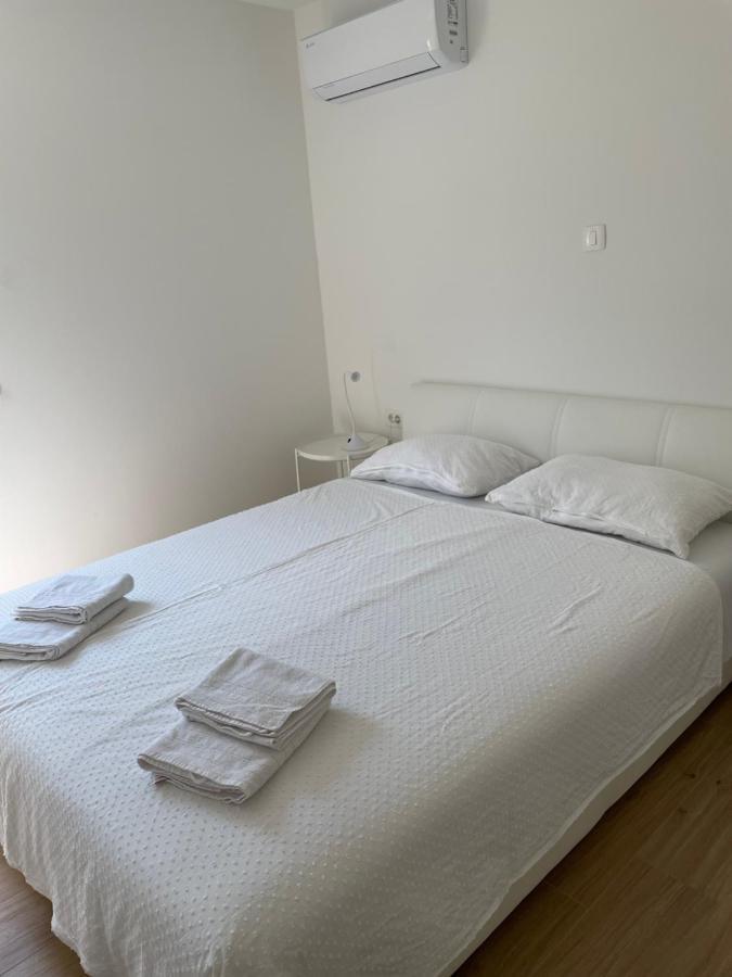 Galeria Apartment Podstrana Bagian luar foto