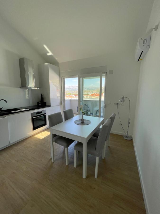 Galeria Apartment Podstrana Bagian luar foto